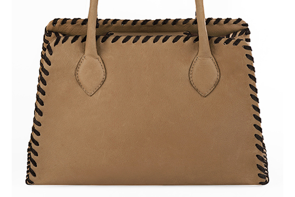 Dress handbag in camel beige and dark brown leather - Profile view